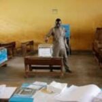 Macron à Libreville, une visite qui consacre les relations renouvelées avec les autorités de transition gabonaises